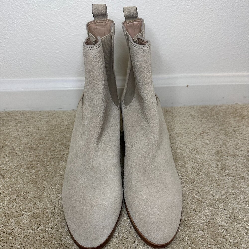 Banana Republic Chelsea Boot